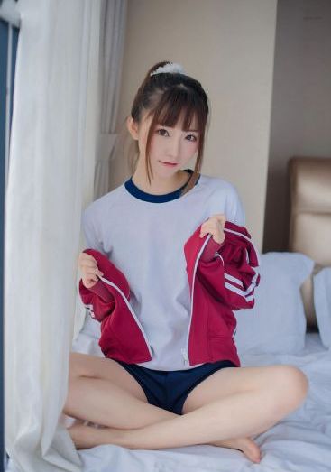 超喜欢你的100个女朋友